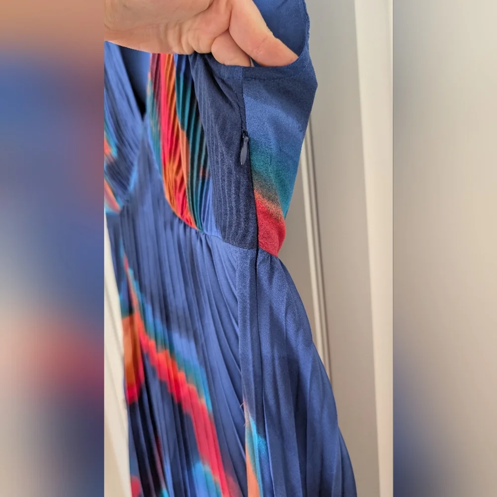 Nicole Miller Abstract Print Midi Pleated Gown 6 - Picture 6 of 10
